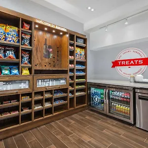 Hampton & By Hilton Downtown Hotel Toronto