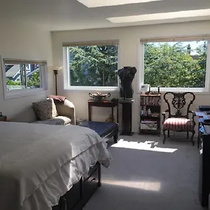 Guest house Hung Homo Homestay - Men Only, Victoria
